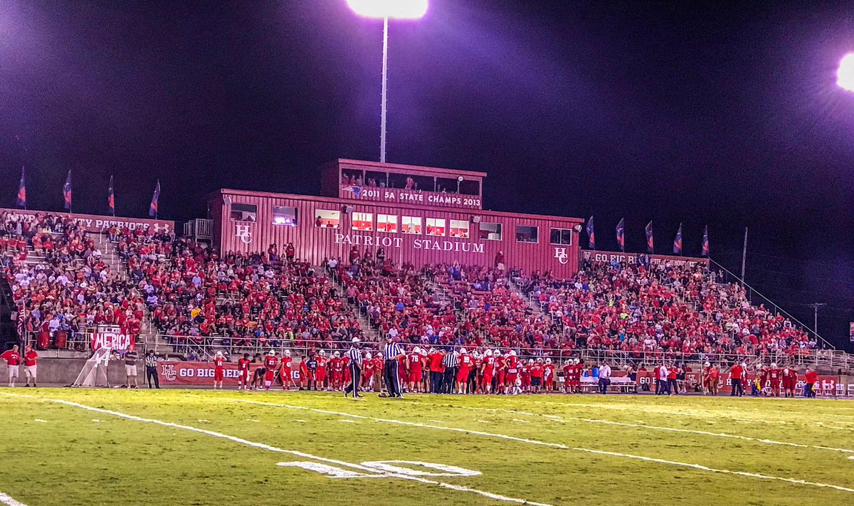 tjdamron's tweet photo. Henry County defeats Dyer Co 48-14 in front of a fantastic crowd in their home opener. #GBR #HenryCountyFootball #Tennessee #TSSAA https://t.co/zphVY9HMJI