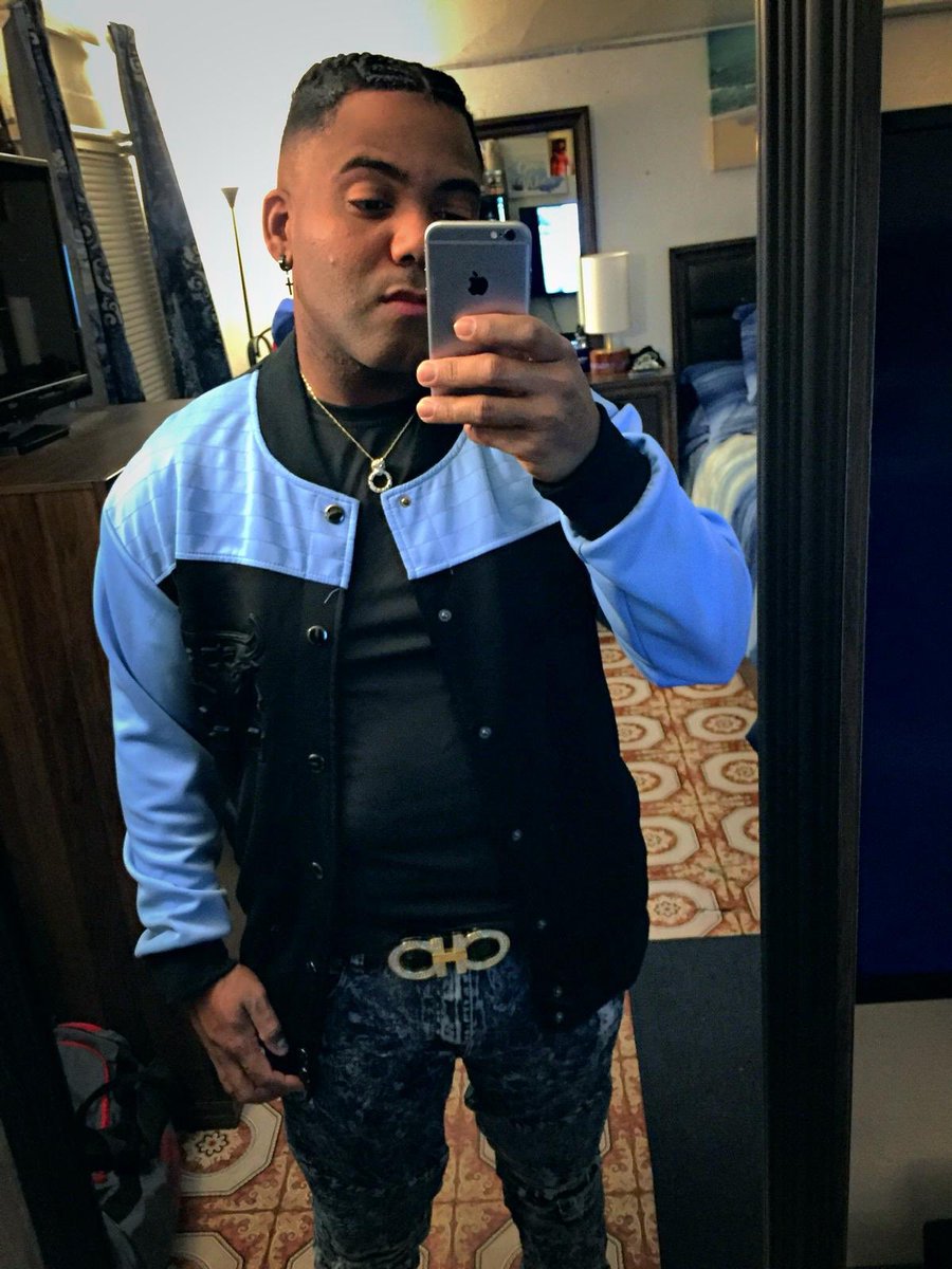 BobbyVoicePR's tweet image. Hoy estamos ready. No olvides seguirme en todas las plataformas digitales @BobbyVoicePR #YouTube #spotify #Facebook en #intagram como @bobbyvoicefs