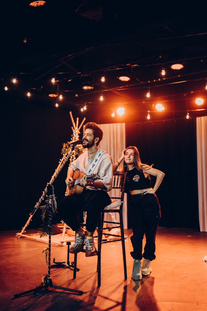 CamiloMusica's tweet photo. Despierta TRIBU DE ARGENTINA🇦🇷, CHILE🇨🇱 ESPAÑA🇪🇸 PERU🇵🇪, COLOMBIA🇨🇴 USA🇺🇸 YA CASI NOS VEMOS! 
Cantar para ustedes esta semana en Dominicana🇩🇴 y Panamá🇵🇦 fue irreal, inesperado y precioso!!
Ya pronto nos vemos en TODOS los países en que nos debamos un abrazo!!
LA TRIBU🔥🔥🔥 https://t.co/AAUzqC8Z9Y