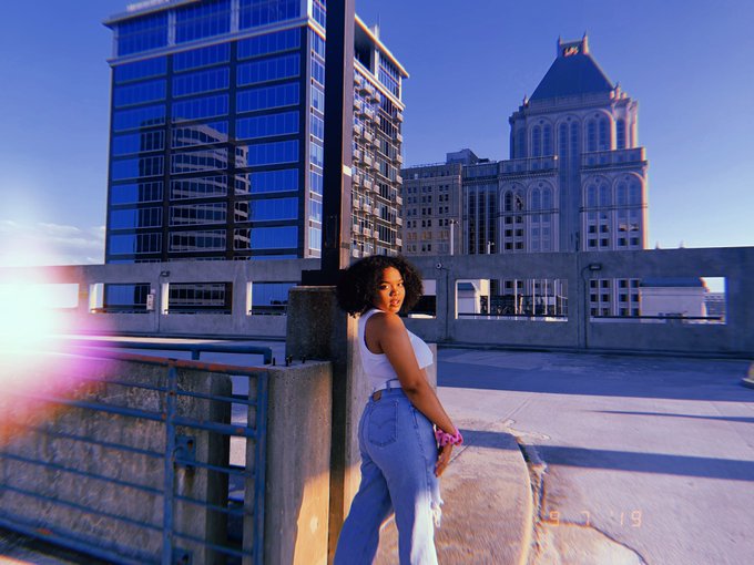 possibilities around me https://t.co/fwY4iek6uF<a href="/tag/denimday2020"class="tags"><span>#denimday2020</span></a>