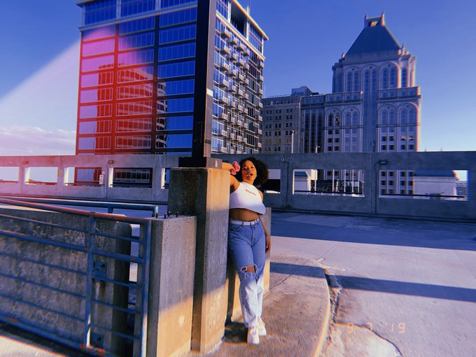 possibilities around me https://t.co/fwY4iek6uF<a href="/tag/denimday2020"class="tags"><span>#denimday2020</span></a>