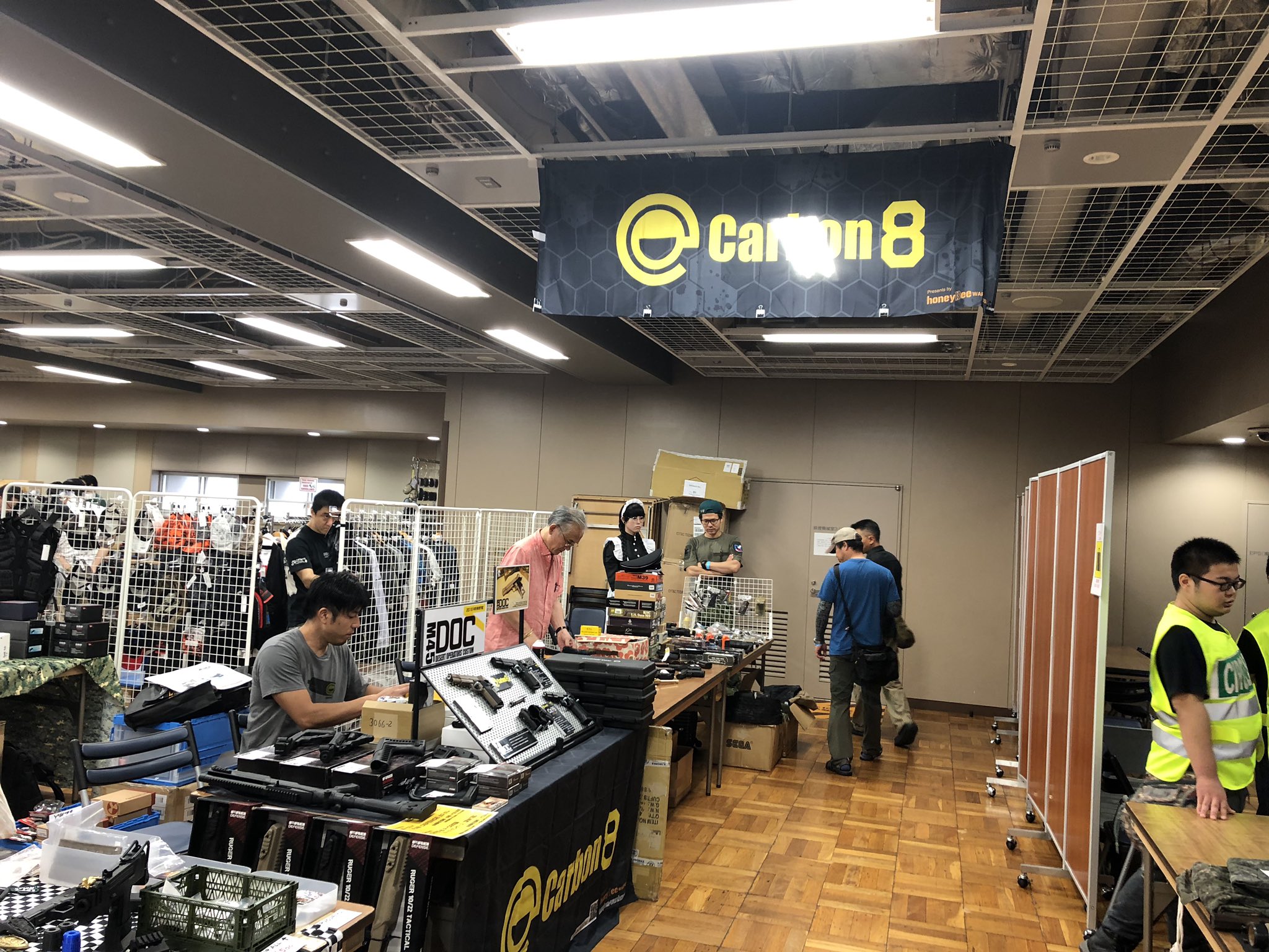 Honeybeewarehouse 公式 9 8 ビクトリーショー出展中 カーボネイトの新モデルを展示中 ブースは7階の入口を入ってすぐ右折 M45doc Carbon8 T Co 7cwupkbcts Twitter