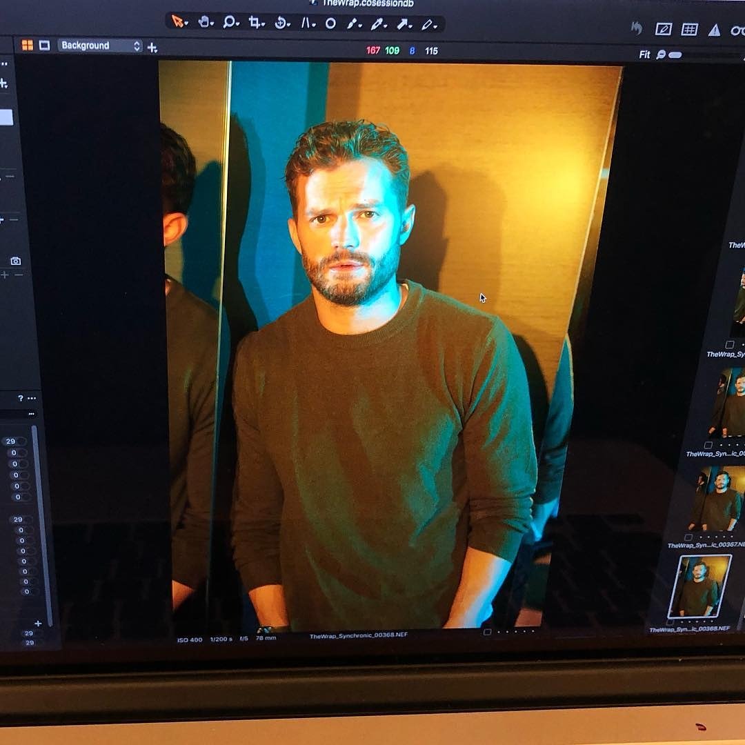 JamieDornan_fan's tweet photo. 😍😍😍 Reposted from @joannapford (@get_regrann) - It’s a hard job but somebody’s got to do it. #tiff #jamiedornan #mensgrooming using @dermadoctor_skincare and #v76 @thewallgroup - #regrann https://t.co/Qo3hFBb9DI