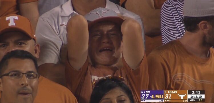 hectormendeztx's tweet image. Bro I’m crying in the club rn #LSUvsTexas