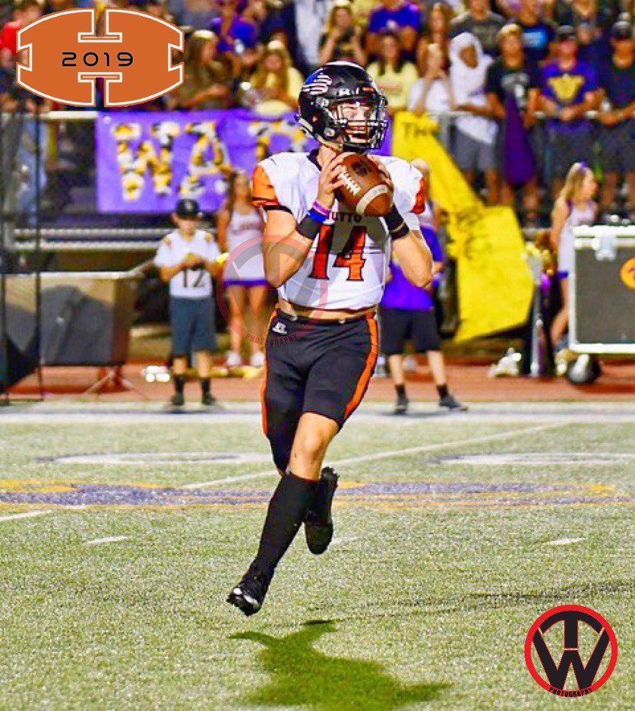 timwalter44's tweet photo. @graysondoggett @Bdoggett4 @TerrieDoggett @HuttoHS_Fball @Hutto_Hippos #HippoNation #HuttoHipposFootball #2019Game2 #HuttoVersusLibertyHill https://t.co/2MOURxQYkK