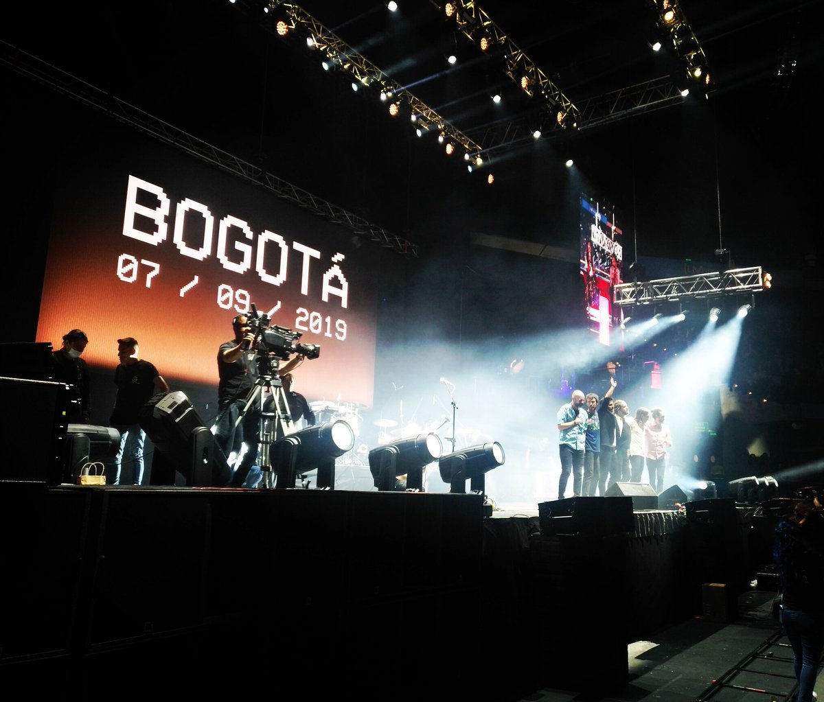 beatrizrobayo's tweet photo. @vetustamorla en Bogotá. #ConciertoRadionica2019 https://t.co/aDGR9NWKho