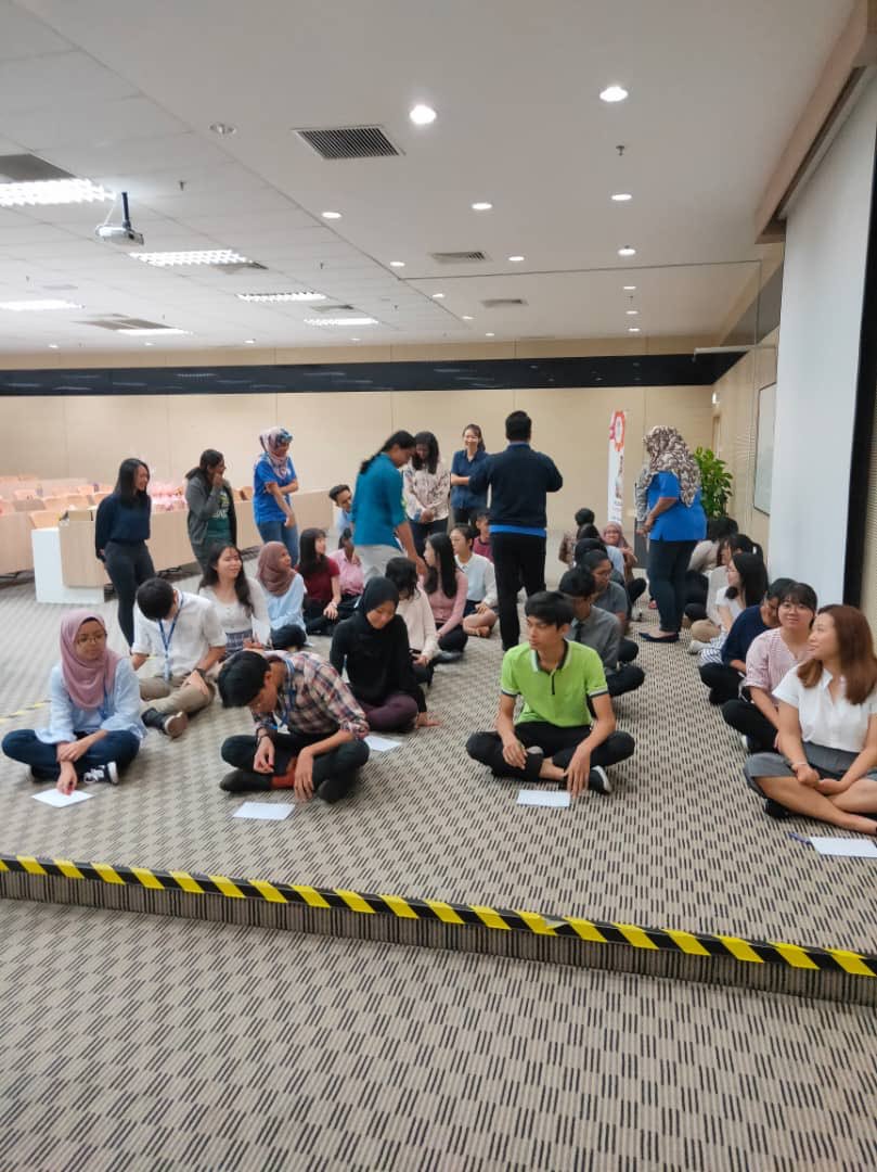 perdana_univ's tweet photo. NEW STUDENTS ORIENTATION DAY 2
More and more activities by Perdana University Counsellors and Students’ Representative Council with the new students!
#learnandhavefun #activities #icebreaking #socialize #seniors #juniors https://t.co/DUqlq0WY2A