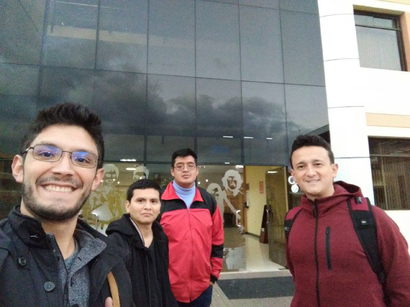 pyecuador's tweet image. #pypizza de hoy en #Cuenca 🍕🐍 
¡Gracias a todos por asistir!