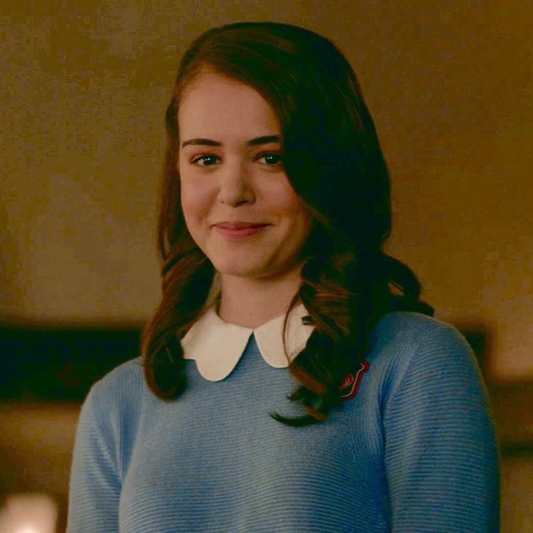 httplegaciesss's tweet photo. Hosie AU

Josie and Landon are best friends but she can’t help her feelings for Hope. What she doesn’t know is that Hope seems to be developing some weird feelings for Josie. Landon and Hope are dating but Hope just doesn’t think that it’s right anymore because of someone. https://t.co/t4PB0n6ZKL