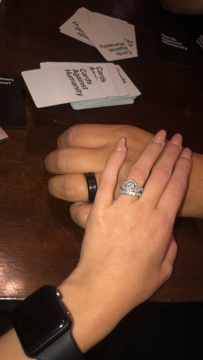kinseytsmith's tweet photo. married at 20 !! call me mrs smith from now on ((: https://t.co/4RBpkH5cca