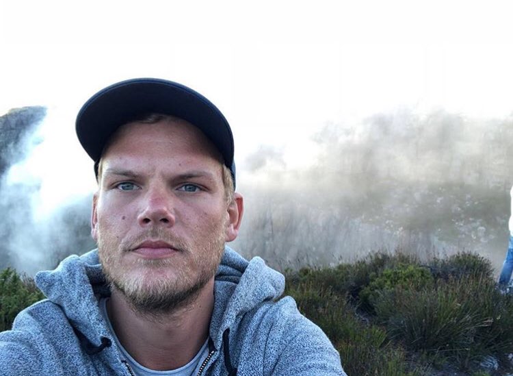 HotFreestyle's tweet photo. Swedish DJ &amp; producer Avicii would’ve been 30 years old today, Happy Birthday &amp; Rest in peace 🙏🏽🕊

(Sept 8, 1989 - April 20, 2018) https://t.co/p9h4vcQC9v
