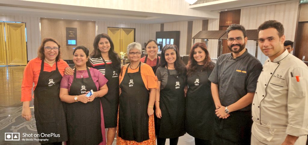 thefbai's tweet photo. Home chefs are here!! #HomeChefmatters #bimbanayak #roopanabar #Ginishah #LunicaDesai #HemalaPrasad  #AparnaChaud https://t.co/ybHThZtdel