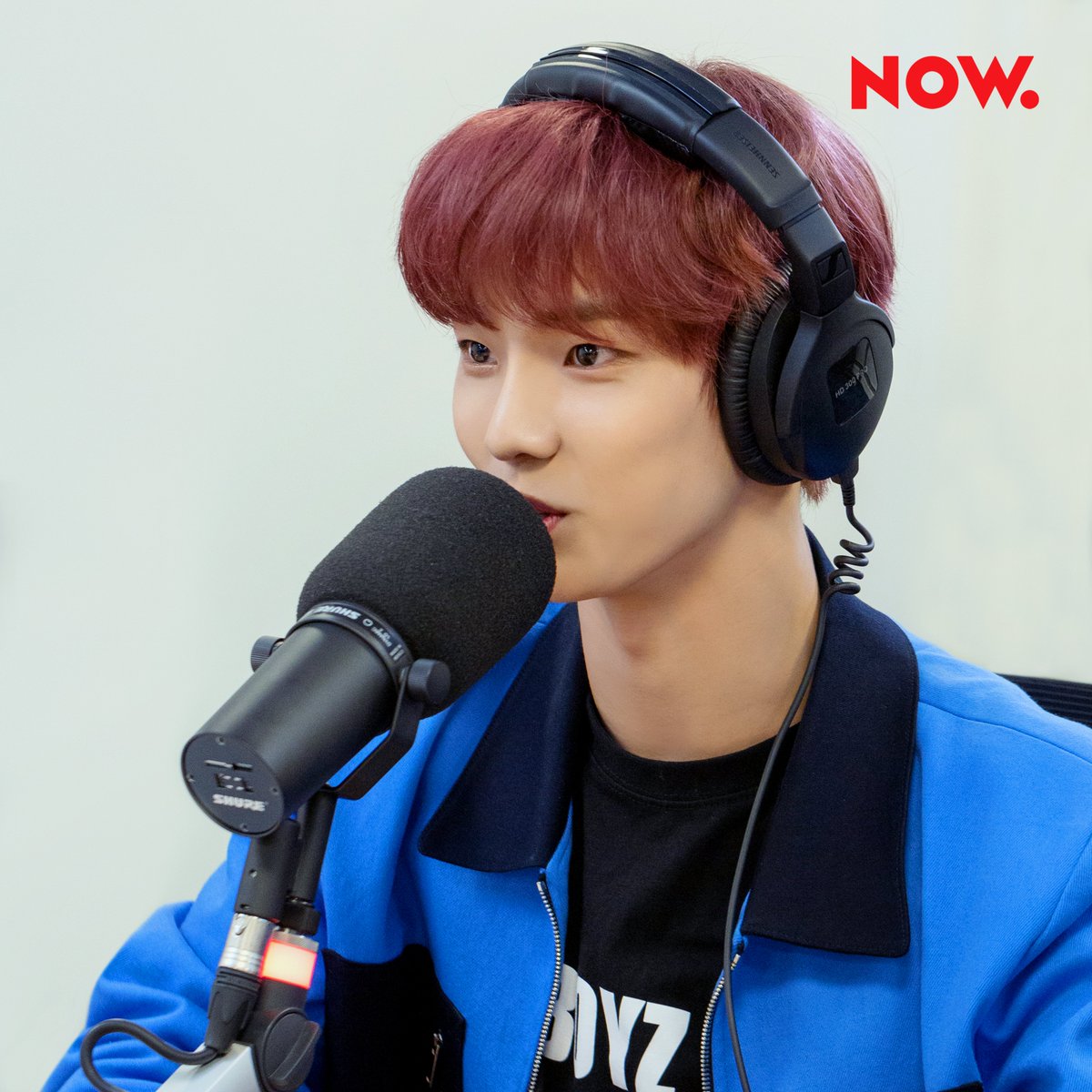 npop_zip's tweet photo. @Creker_THEBOYZ 시끌벅적 비글미 넘쳤던 그 날 #더보이즈쇼 (@Creker_THEBOYZ)스튜디오의 현장 엿보기 3탄! 잠시 후 8시, #THEBOYZSHOW 몰아듣기가 온에어 됩니다. 다시 들을 수 있는 마지막 기회를 놓치지 마세요. #NOW온에어 #THEBOYZ https://t.co/Ycqg76xVKe