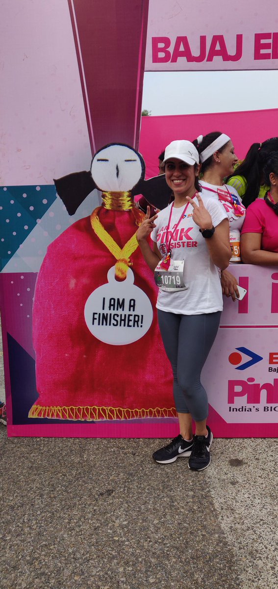 mansi_83's tweet photo. An electric Sunday!! A perfect start to the running season and that too for such a fabulous cause. #pinkathonindia #letgo #PinkathonDelhi #pinkathon #BajajElectricalsPinkathon https://t.co/UUvPsVBXDj
