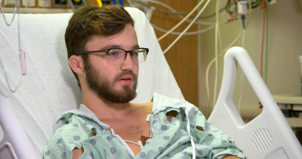 CBSNews's tweet photo. Teenager hospitalized after vaping with THC: "My lungs are like a 70-year-old's" https://t.co/rmqOeskhGv https://t.co/V4jssNv4pt