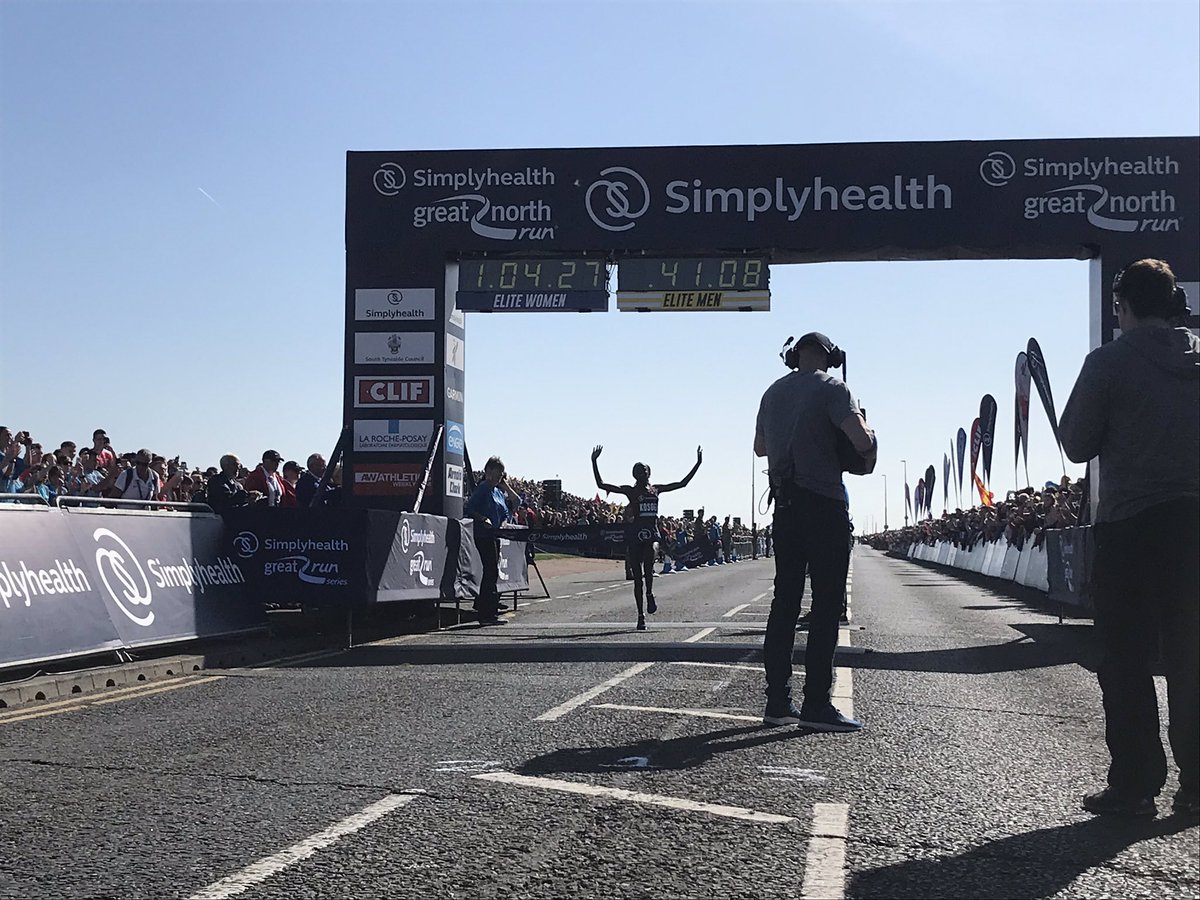 CharlieHJM's tweet photo. Women’s winner &amp; course record #GreatNorthRun https://t.co/3BnGM0ycVc