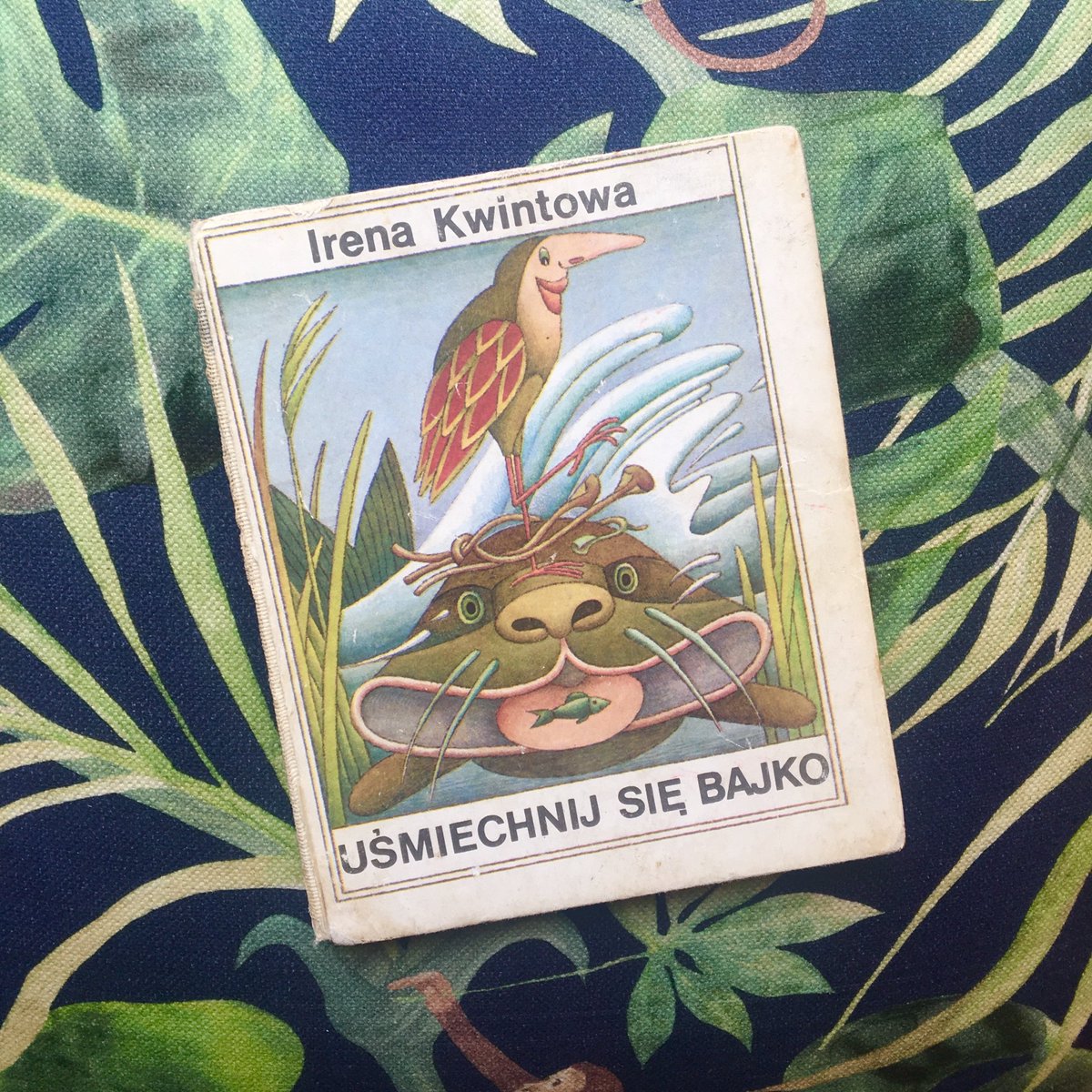 #fontsunday Definitely one of most sentimental books from childhood <a href="/DesignMuseum/">the Design Museum</a> #literacyday