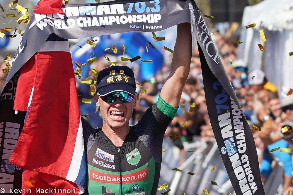 What a race for <a href="/GustavIden/">Gustav Iden</a>
as he runs his way to the win at  the #im703wc in Nice! We recap the exciting race in our two-minute ticker!  triathlonworld.com/races/iden-inc…