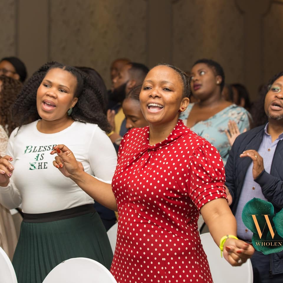 HouseofDestinyC's tweet image. Awesome word by Apostle J Sithole titled The art of releasing my faith in the God of abundance. Faith causes us to live life at exclamation mark!

🧶 God's will for our life is prosperity Psalms 25:12
🧶Keep our eyes on Jesus Isaiah 48:17
#wholeness #ladiesevent #nothingmissing