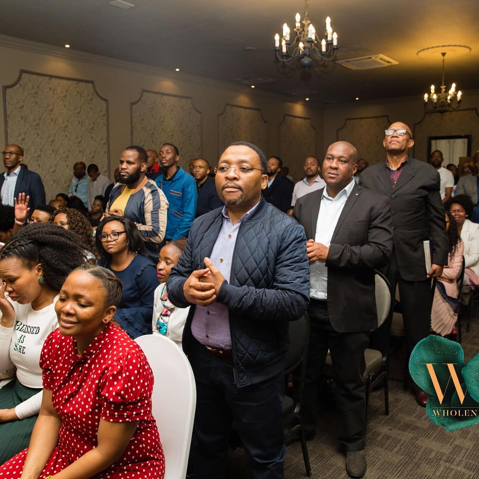 HouseofDestinyC's tweet image. Awesome word by Apostle J Sithole titled The art of releasing my faith in the God of abundance. Faith causes us to live life at exclamation mark!

🧶 God's will for our life is prosperity Psalms 25:12
🧶Keep our eyes on Jesus Isaiah 48:17
#wholeness #ladiesevent #nothingmissing