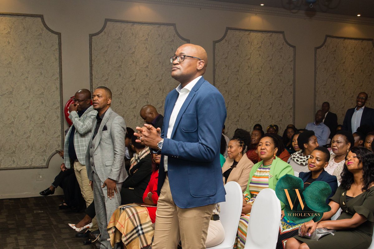 HouseofDestinyC's tweet image. Awesome word by Apostle J Sithole titled The art of releasing my faith in the God of abundance. Faith causes us to live life at exclamation mark!

🧶 God's will for our life is prosperity Psalms 25:12
🧶Keep our eyes on Jesus Isaiah 48:17
#wholeness #ladiesevent #nothingmissing