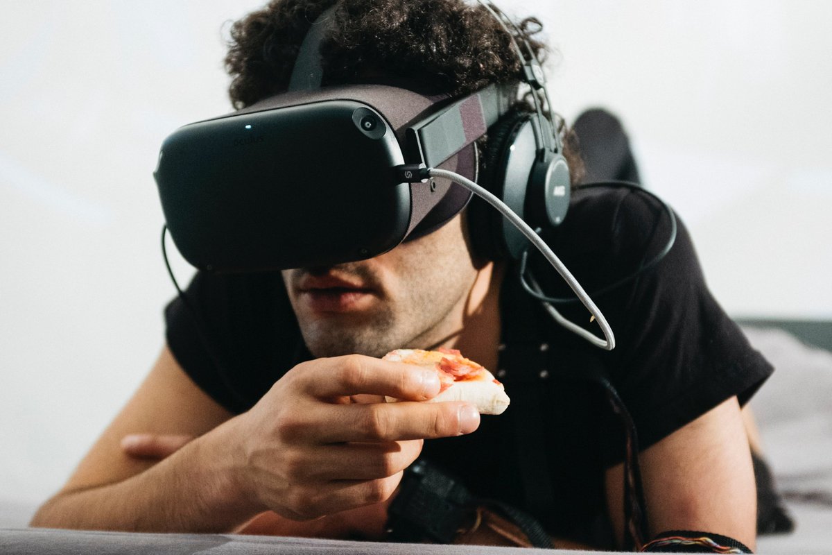seeing_i_'s tweet photo. Quite a relaxing day today for Mark, who is currently following a farmer around, soon to be picking berries and cleaning eggs. He just ate a breakfast of eggs and tomatoes.
Find us at Atelierhaus Salzamt today until 5pm - public talk at 6pm with Dr. Tamara Russell https://t.co/ny6ThYG5dC