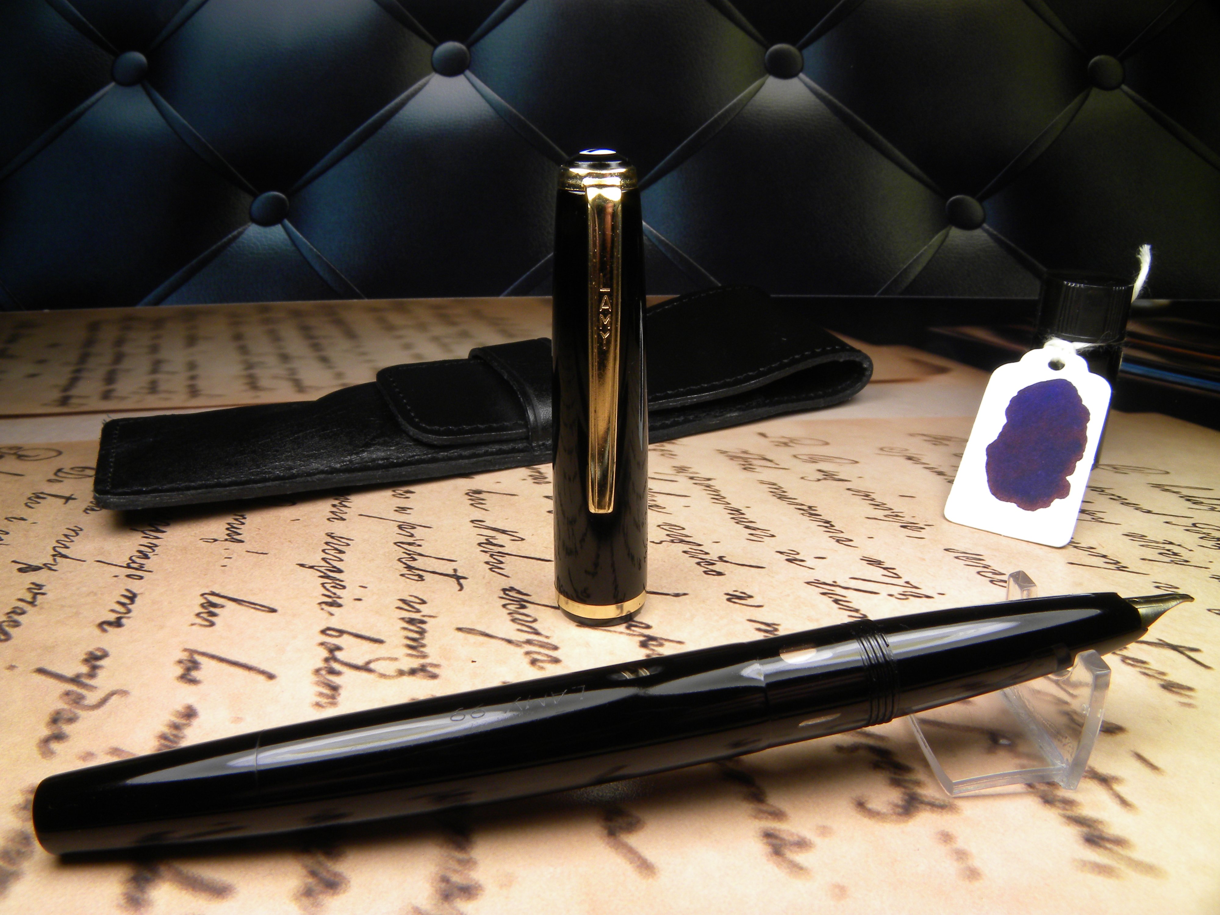 Nederigheid Persoon belast met sportgame Oeganda Yesteryear's Fountain Pens on Twitter: "Vintage "#Lamy 99" #FountainPen in  Pouch-Jet Black-14K OBB #Nib-Germany 1960s. https://t.co/CFxloET5io  https://t.co/SkL8X4itfQ" / Twitter