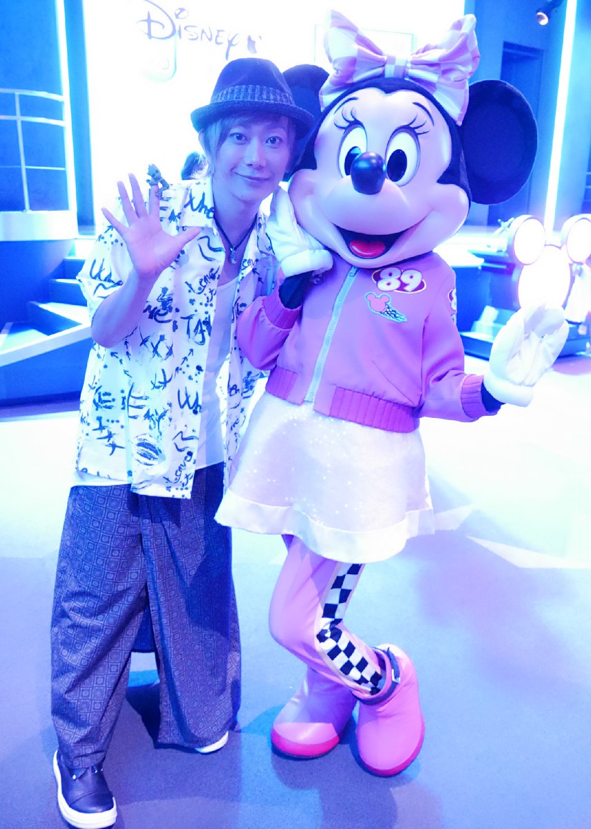 Kimeru ディズニー ジュニア ダンス パーティ キッズ向けのダンスパーティー 子供たちが楽しそうだった グリーティングも可能なショーで 平日の朝だったからか人が少なくて一緒に写真を撮ることができた ロードレーサーズの衣装 ミッキー Kimeru ディズニー ジュニア ダンス パーティ キッズ向けのダンスパーティー 子供たちが楽しそうだった グリーティングも可能なショーで 平日の朝だったからか人が少なくて一緒に写真を撮ることができた ロードレーサーズの衣装 ミッキー