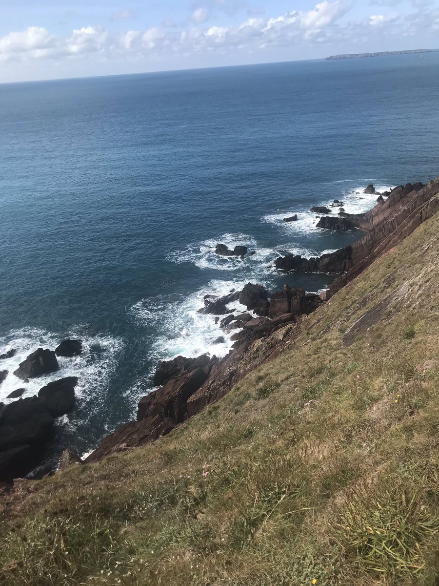 lkm4848's tweet photo. When this is on your doorstep #Dale #pembscoastalpath #walking #worklifebalance #nothingbetter #enjoylife #relaxationin3words #justloveit https://t.co/dTknQMD1r6