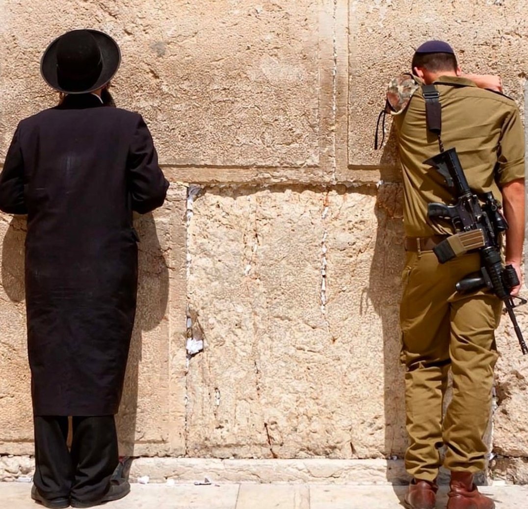 PoratAhron's tweet photo. תמונה אחת שווה אלף מילים 😘🇮🇱 https://t.co/DHBaCEwxWa