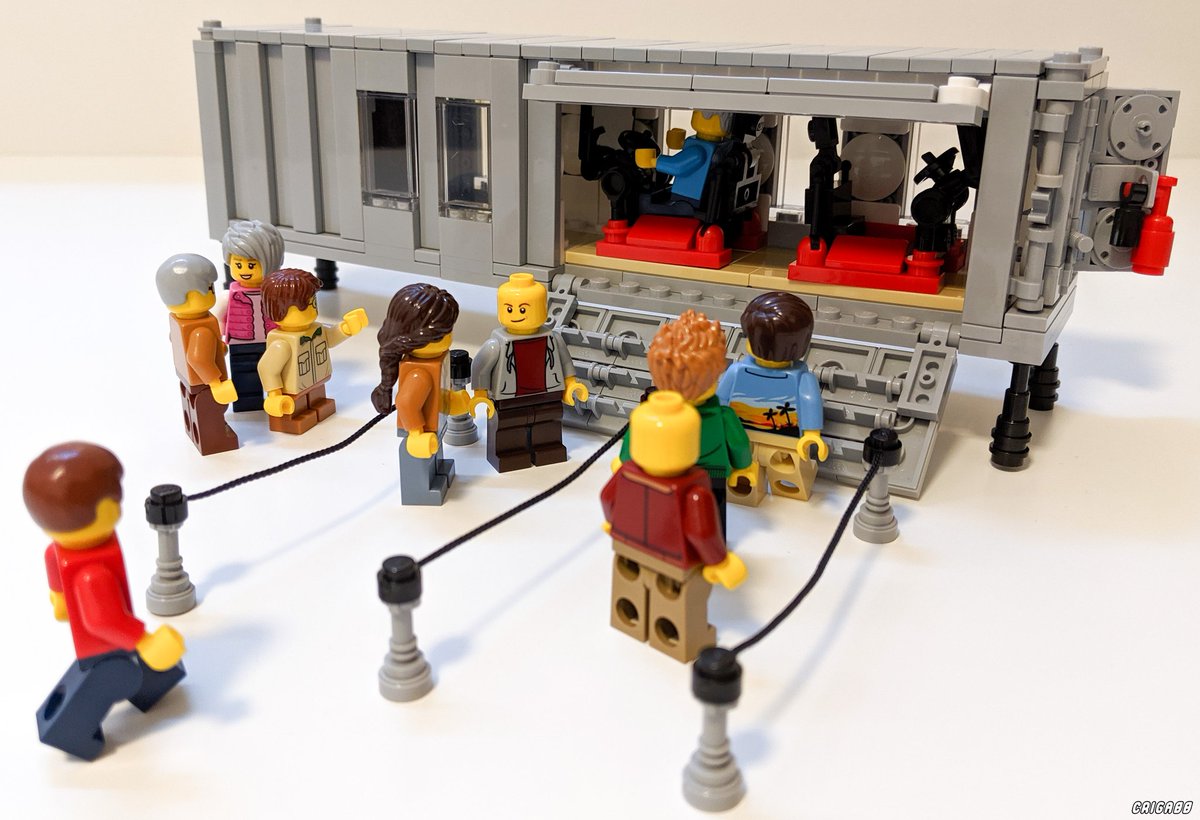 Criga_88's tweet photo. Putting the final touches on my Lego version of the @SCSsoftware sim trailer, still need to do a suitable gooseneck trailer to carry the container around but it's proving very popular with my minifigs so far #LEGO #City #ETS2 #MOC https://t.co/1Xhz4uyeAa