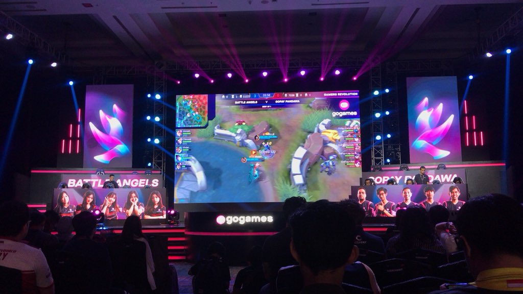 degdegan asli nontonin nya! Pasti kak Aldi jauh lebih degdegan sih kayaknya main barengan sm tim gopay😂 ayo semangattt tadi udah first blood! Seruu seruuu🔥 #gogametimes