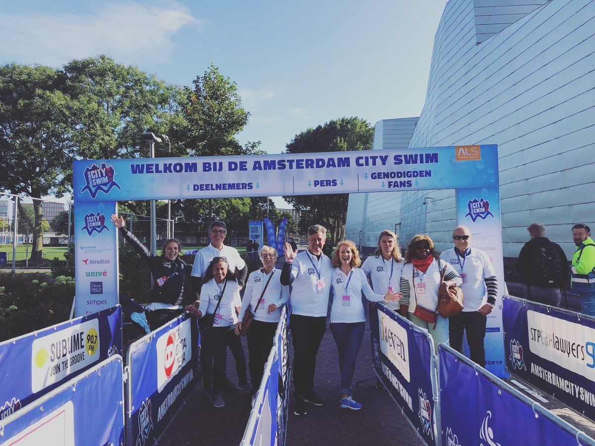 Welkom bij de Amsterdam City Swim 2019! Onze geweldige vrijwilligers staan klaar om je te ontvangen op het Marine Etablissement! Tot zo! 💙