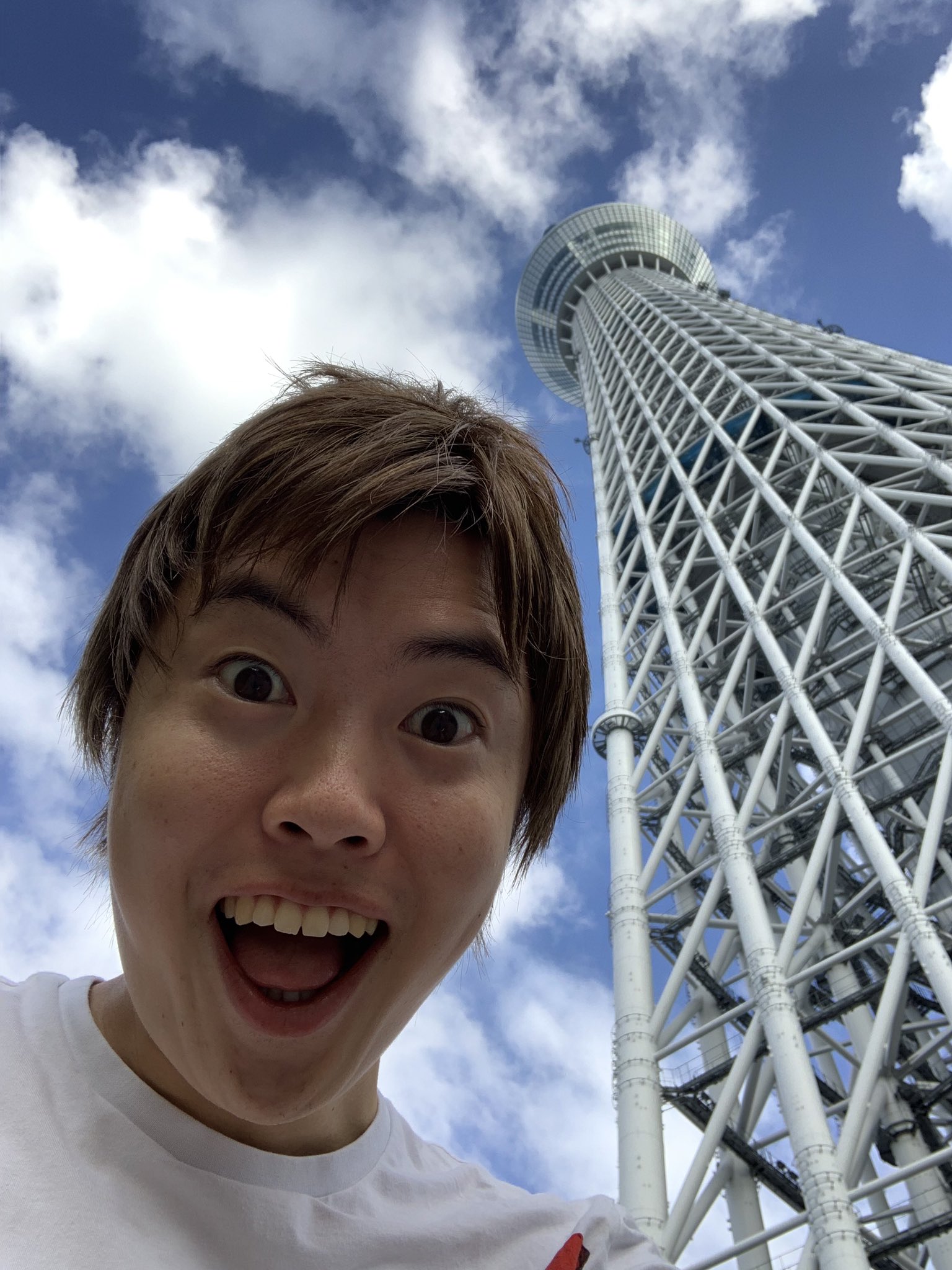Twitter 上的 Masuotv マスオ 今日は1日家族で東京観光してました W 父親が人生で1度は見たいって言ってた相撲も連れていけたし満足 偶然にもはじめしゃちょーの懸賞旗も見れました 写真載せちゃいけないのが残念ですー ﾟ ﾟ 写真は終わってから撮影しま