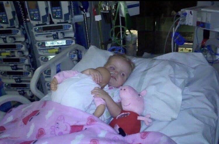 ellachadwick1's tweet image. Its been #OrganDonationWeek heres some of my pics on dialysis which i needed for 6yrs even on birthdays. This wk because i got a transplant i started high school and its my 12th birthday tomorrow 💕@NHSOrganDonor