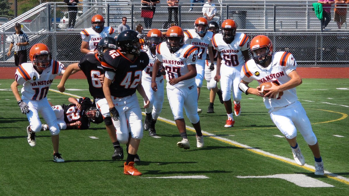 tnapper's tweet image. Congrats to the ETHS Frosh team on the 24-0 win yesterday. @ETHSports