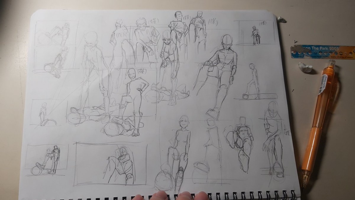 明日からいよいよ三年生、自主制作の原画も始まらないといけないんだけど......ヤベ、レイアウト力足りない😭ラスボスがモブを踏むとゆう登場シーンだけど、このポーズを正しく描いて、思い道理にフレームに収まるのは案外描けない、何度も失敗して参考してやっと出来た。戦闘より日常は難しいよ🤣