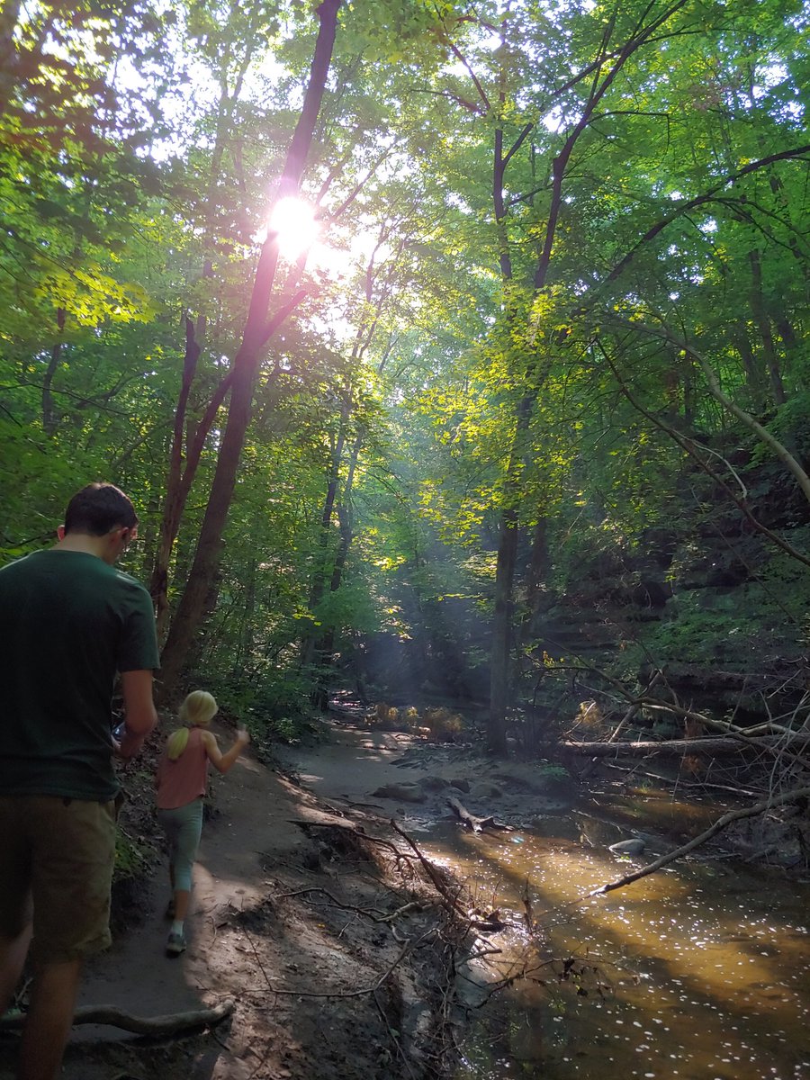MinivanAdv's tweet photo. Did you guess Matthiessen State Park in #Illinois?
Our family loves a good #hike, and this visit to #Matthiessen was the perfect way to end our big #summer #roadtrip! https://t.co/kkscUUwMGI