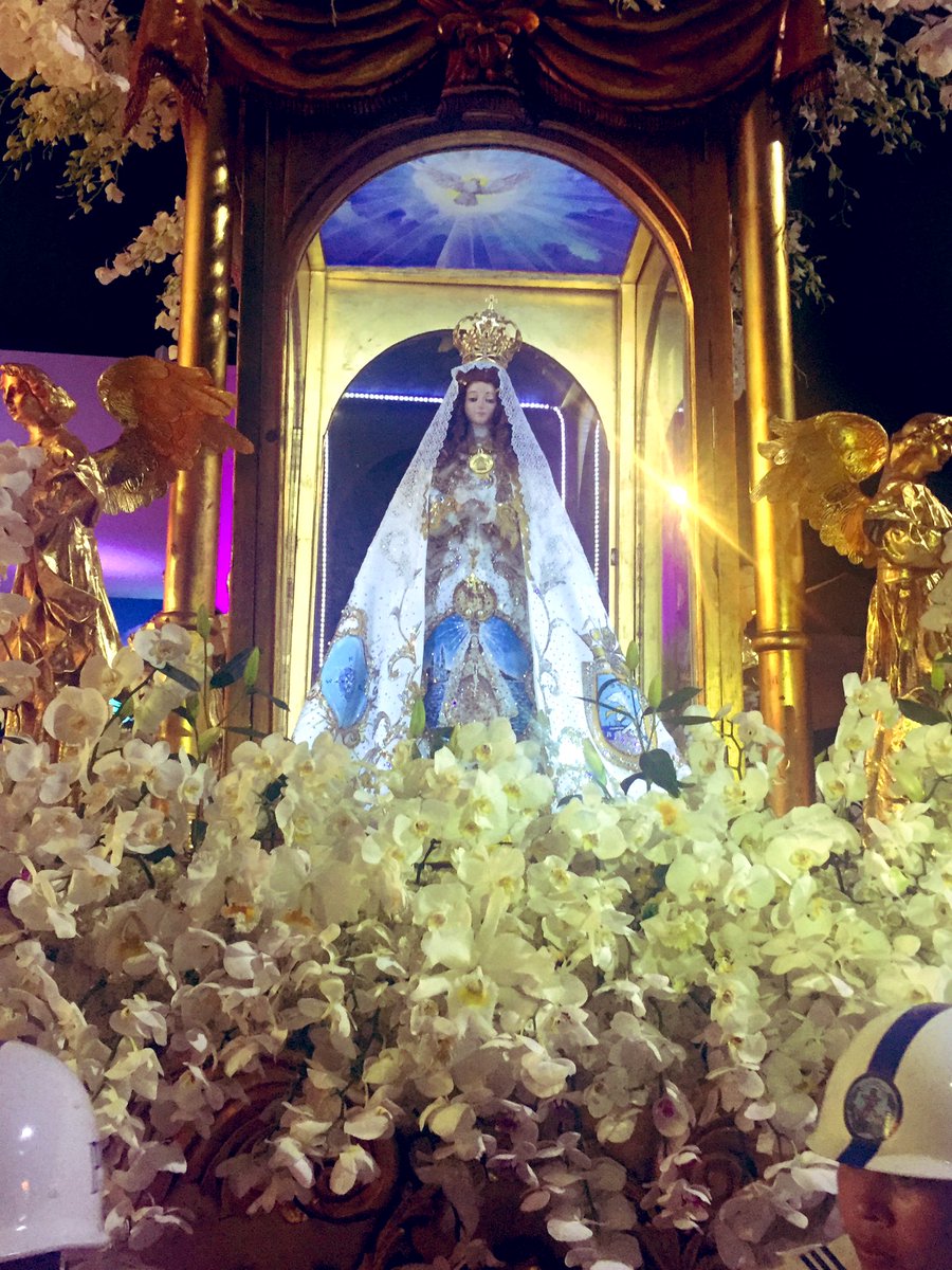 IVSSHLONE's tweet photo. Hoy #8 Sept El Pueblo de Nueva Esparta celebra con amor y devoción el día de Nuestra Excelsa Patrona la Virgen Del Valle. Guíanos , protégenos y cúbrenos con tu manto. Te rogamos por La Paz de nuestro País y la salud de todos los Venenezolanos . https://t.co/ERA9IlCtD5
