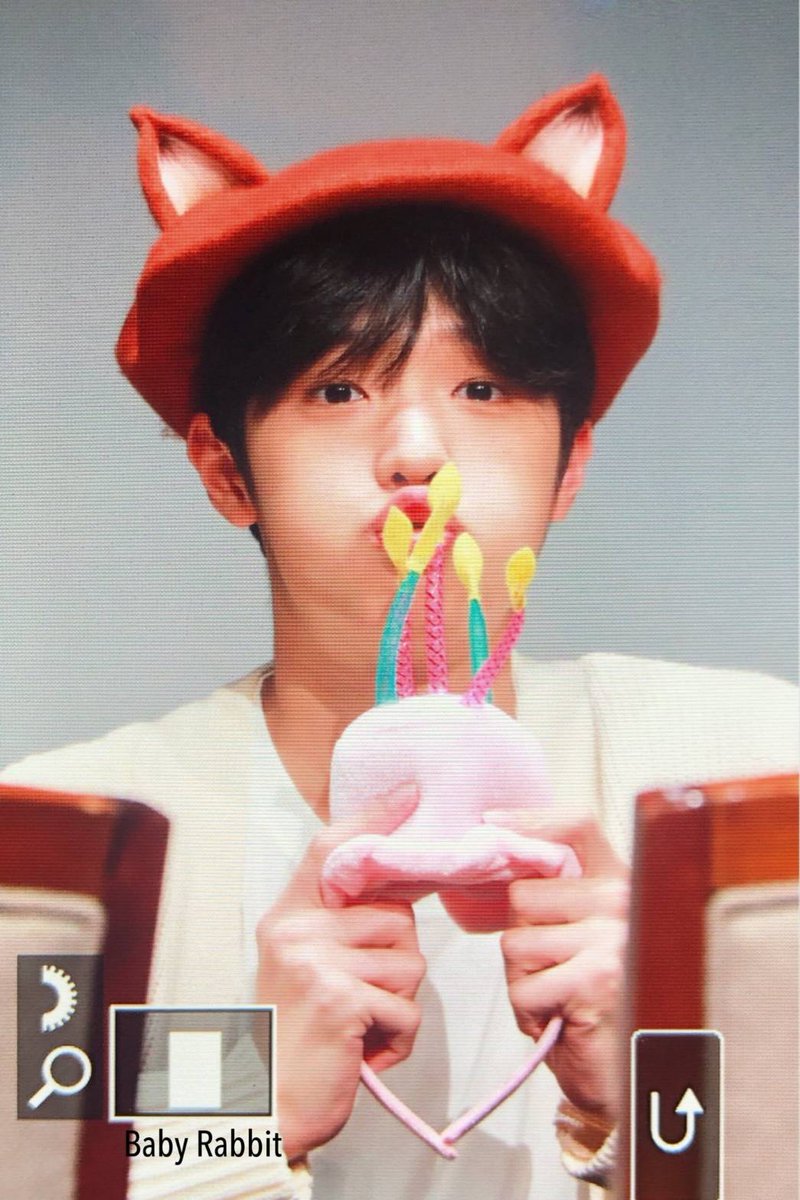 yeoja033's tweet photo. SAENGIL CHUKKAE~~~ PYOYAM~~ 🐣🐥🐤💛
.
.
.
#HappyDongpyoDay #DONGPYO #SAENGIL_CHUKKAE #SONGDONGPYO #DongpyoDay🐥 #SAENGILCHUKKAE_PYO🐥 #X1 https://t.co/BgUkUc49te