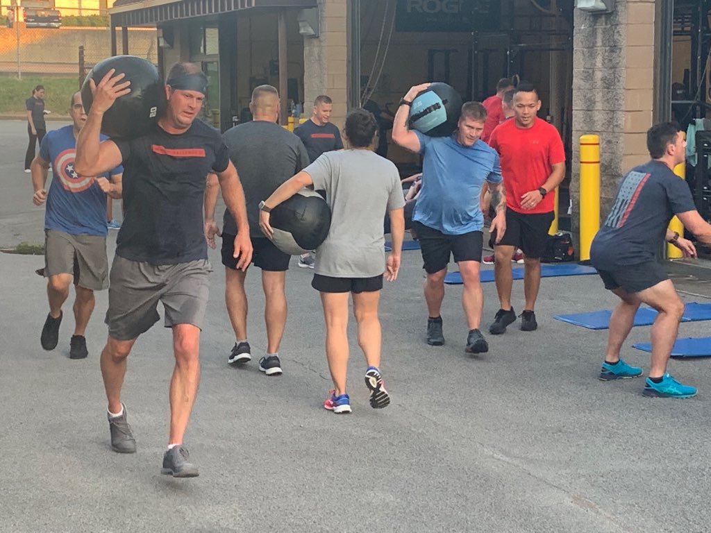 118thWing's tweet photo. Today members from the 118th Wing took part in a suicide awareness event in remembrance of the 22 veterans that commit suicide every day. Airmen took part in either a 2.2 mile run, or a 22 minute CrossFit challenge.
#TeamBerryField #SuicideAwarenessMonth #SuicideAwareness https://t.co/M2wo21VLex