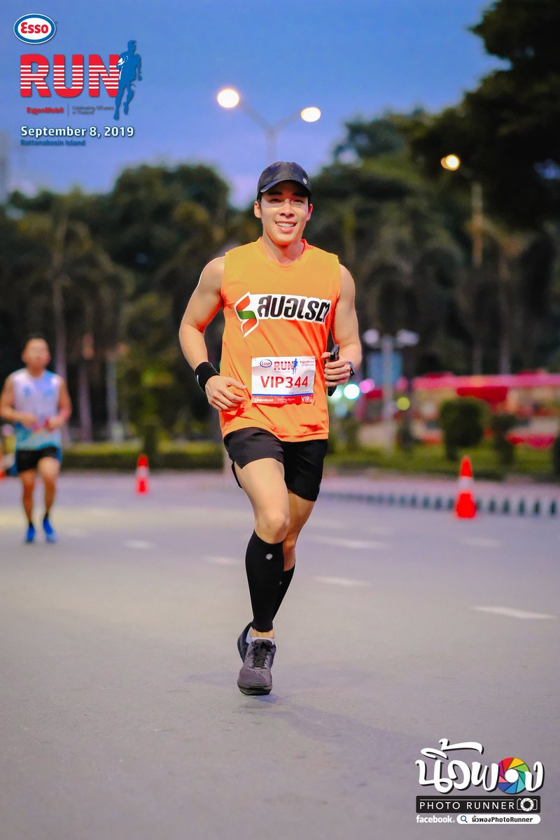NATsakdatornFC's tweet photo. ยิ้มมาเลยพี่ณัฐ ☺️
#Sporade #EssoRun #EssoRun125Years
#natsakdatorn
#ณัฐศักดาทร https://t.co/IN20F1cxZe