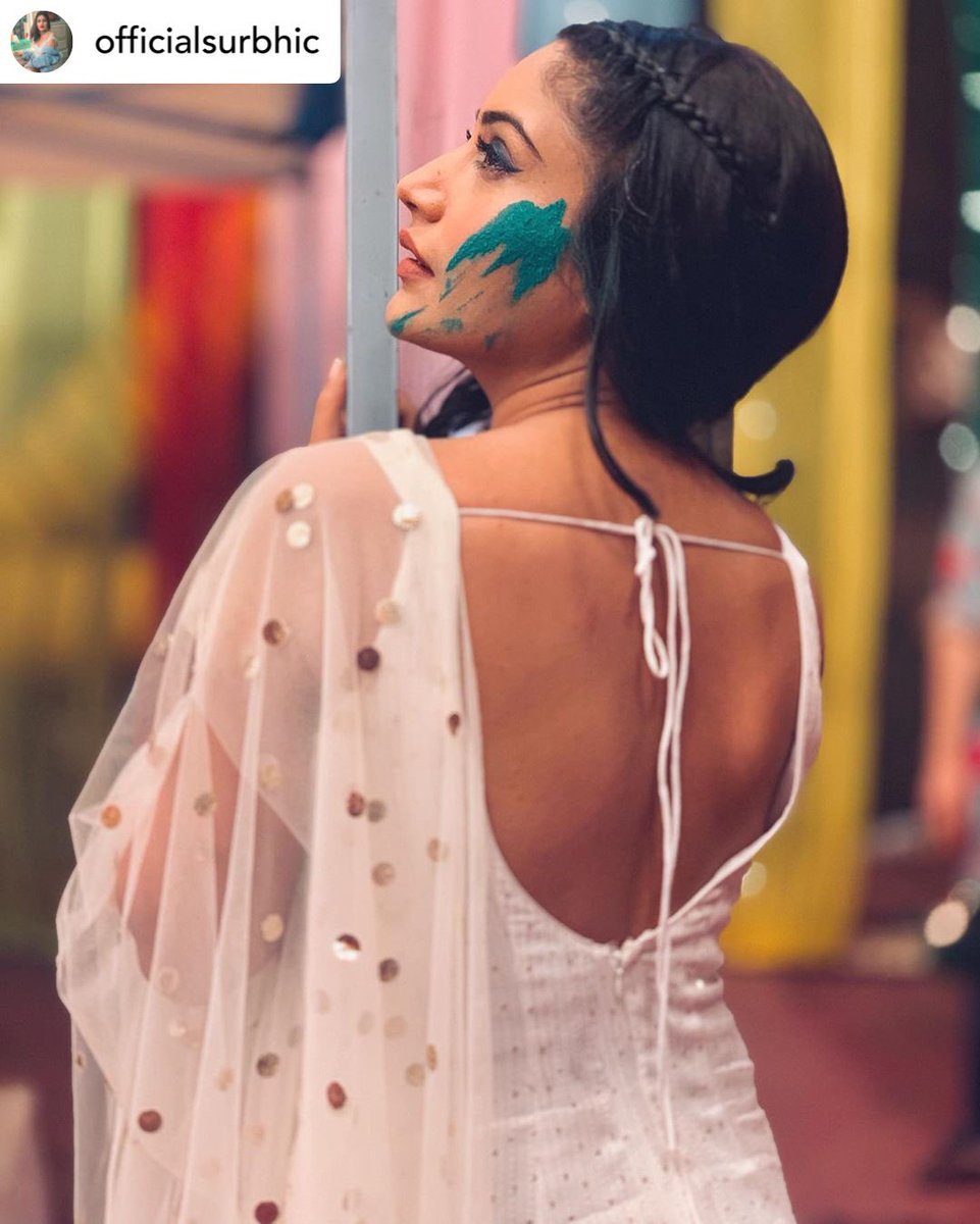SurbhiSurbhi4's tweet photo. #Repost @SurbhiChandna β’ β’ β’
Rangon se Bhare Naina
On Set Photography by @kunalbhan - Dr Rahil
Concept - @iamrobinsohi - Dr Aman
#sanjivani #drishani #pilatesback
#SurbhiChandna #SCians #sanjivani2 #drishaniarora #starplus https://t.co/PLeGLMj28c