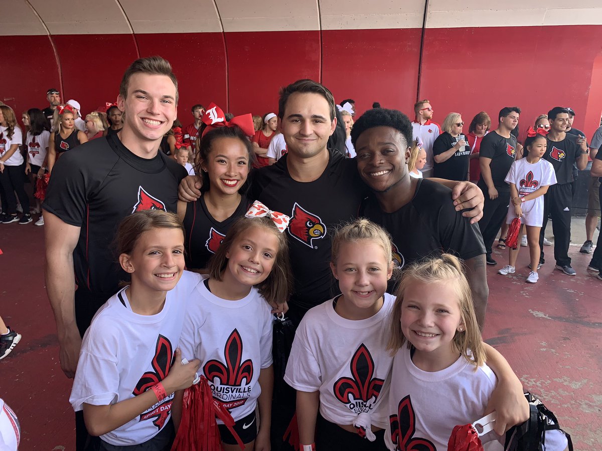surfbynite's tweet photo. Thank you @CheerLouisville for an amazing spirit day! We will be back and bring more from @MCE_Columbus! #jrblacklabel  #L1C4 #MCE614 https://t.co/7xXQ9DbRGo