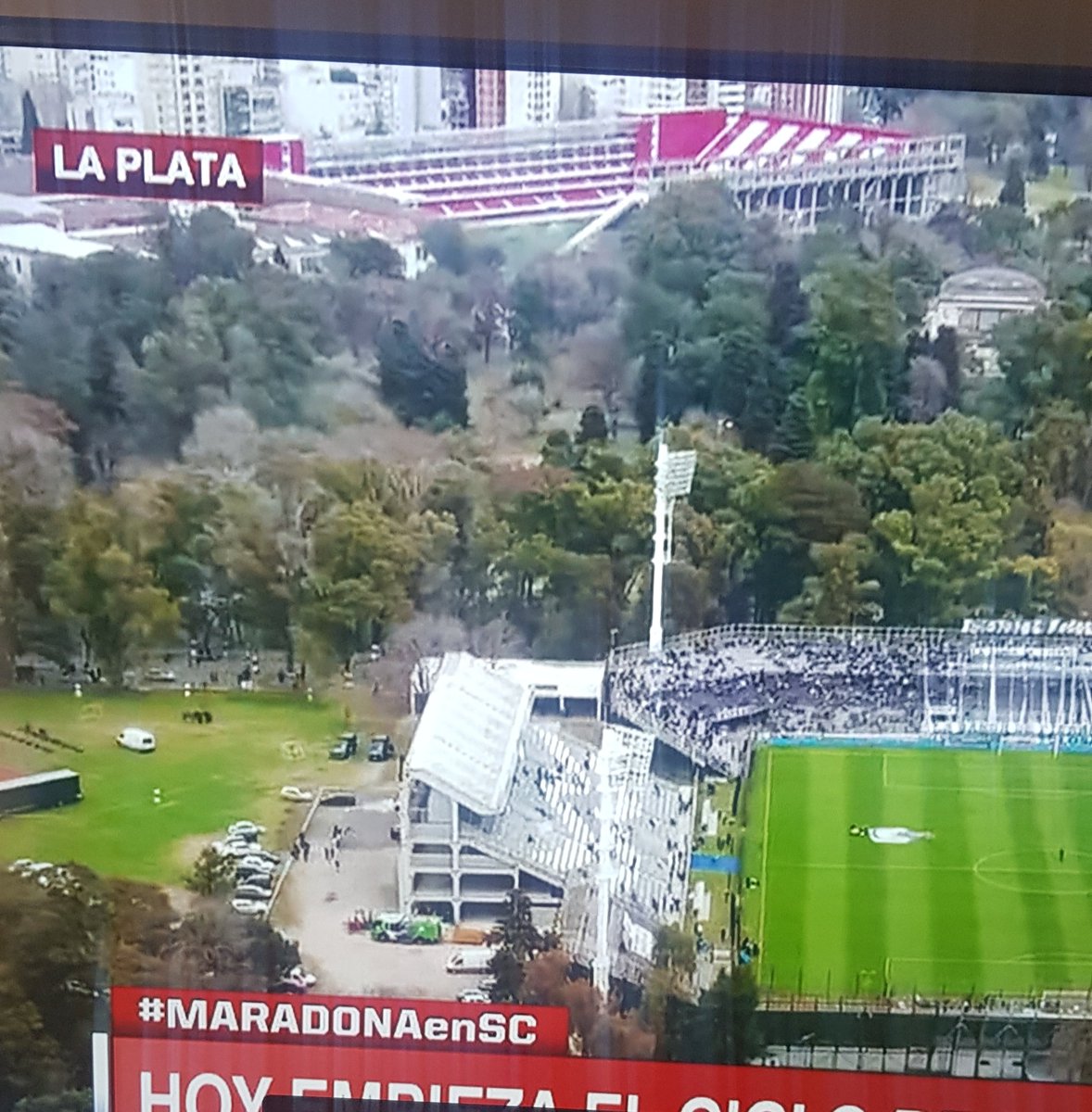 FchJuan's tweet photo. Pincha deja de llamar la atencion o es el dia de ellos...
Bueno.... https://t.co/5haK2tqlXw
