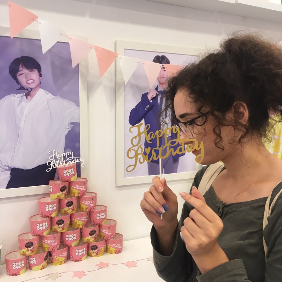 dongpyult's tweet photo. Wherever I go I try to support him... It's not much though... I hope he has amazing birthday and that he never stops smiling!

#웃을때제일예쁜_손동표_평생사랑해
#HappyDongpyoDay #SunshineDongpyoDay https://t.co/WLxJD9JnZc