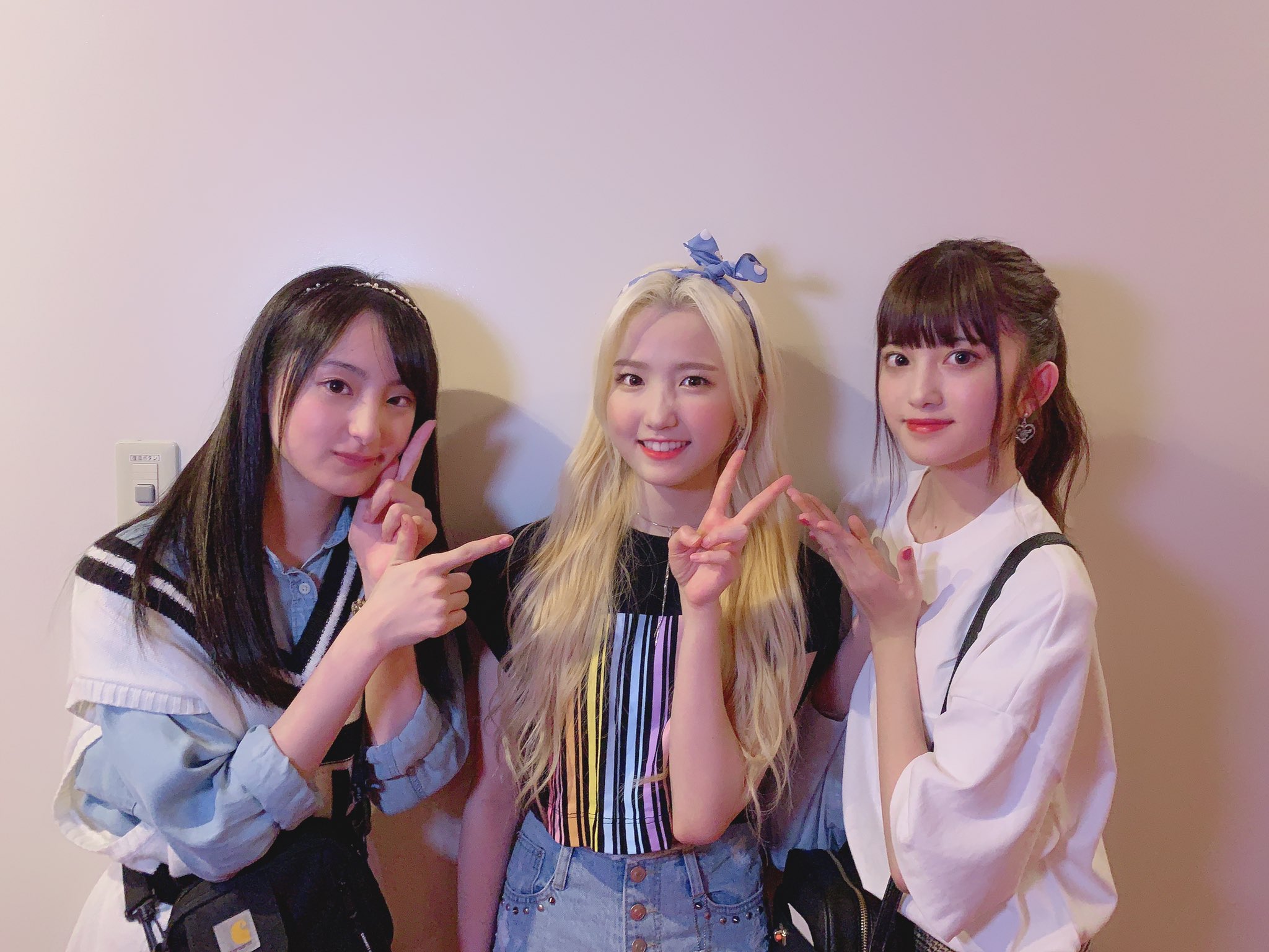 Tina 🍉 on X: Hiichan met up with Kawahara Misaki and Terada Misaki from  Team 8 😍😍😍😍 t.coqdlcBkr7Uv  X