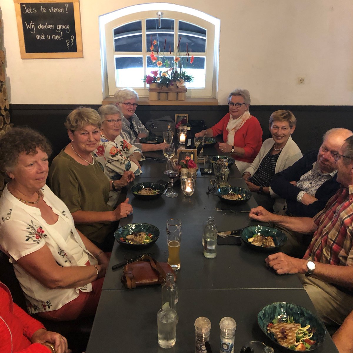 WoldersVen's tweet photo. Vorige week was er weer een hele gezellige vrijwilligersdag voor alle vrijwilligers van het Wolders Ven in het Brabants Genot. Lekker eten en leuke ontmoetingen, het was super!
#woldersven #vrijwilligers #zorgvilla https://t.co/tqQB1n3Hg5