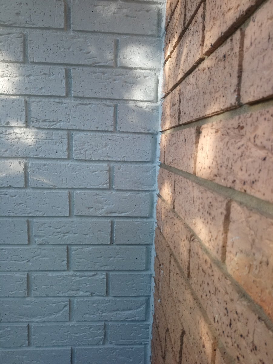 AmandaFoxActor's tweet photo. Love how it's turning out!! #Progress #DIYer #paintedbricks #allinadayswork #positivevibes #bossit https://t.co/RbOHEJx5mz