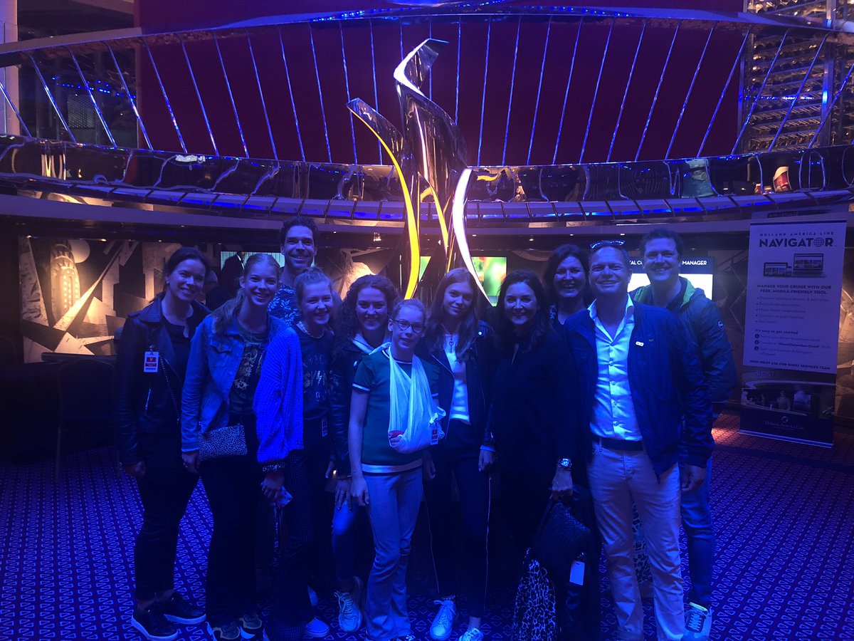 vanessadlcroix's tweet photo. Rondleiding op #nieuwstatendam @amsterdam. Bedankt @HzTransport en @Au3devette voor het regelen https://t.co/mX2sEjK43u